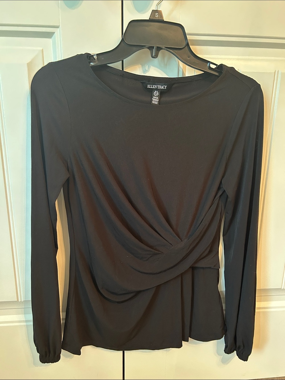 Ellen Tracy Black Long-Sleeve Twist-Detail Top